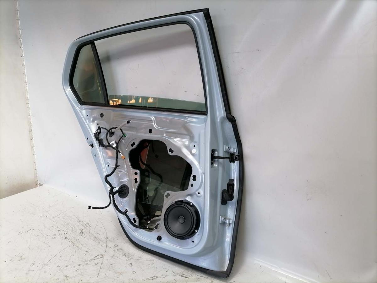 VW Golf 8 original T&uuml;r hinten links LV5L Christal Ice Blue Flie&szlig;heck Rohbau Bj.2024